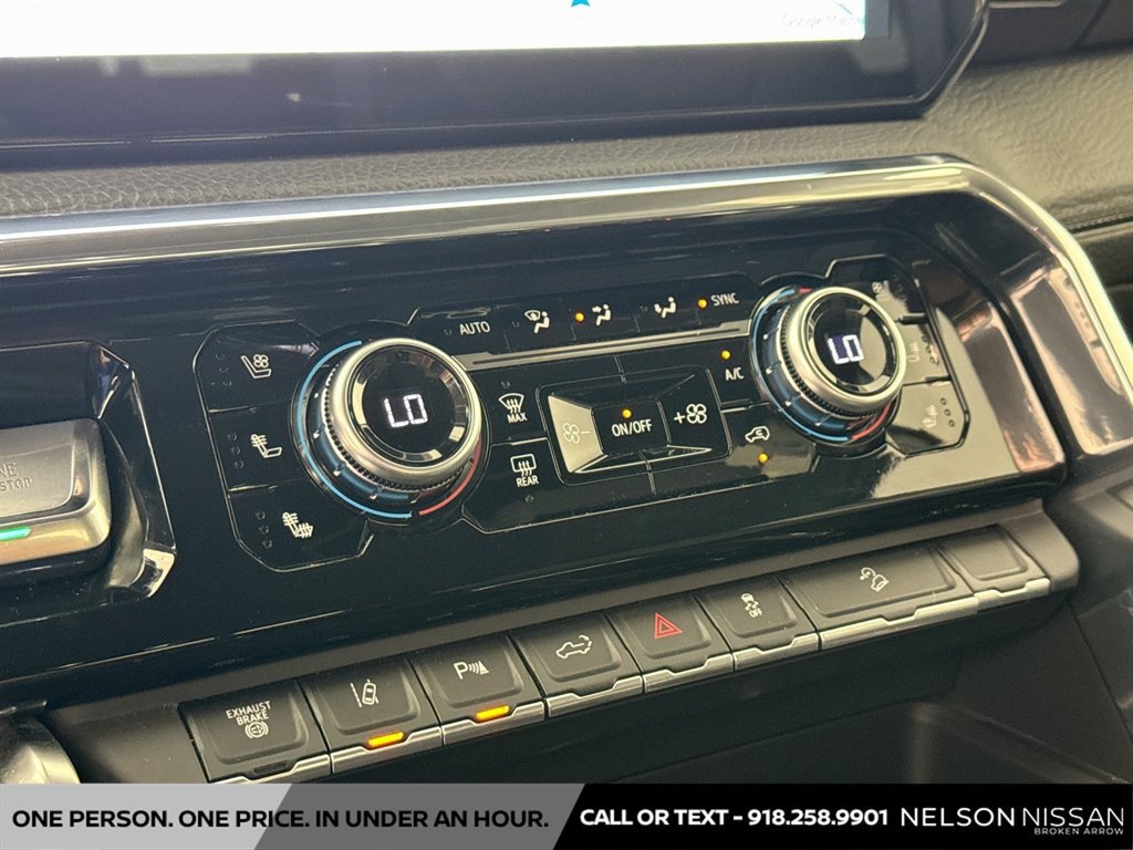 Used 2024 GMC Sierra 2500 Denali w/ Technology Package AWD/4WD image 16