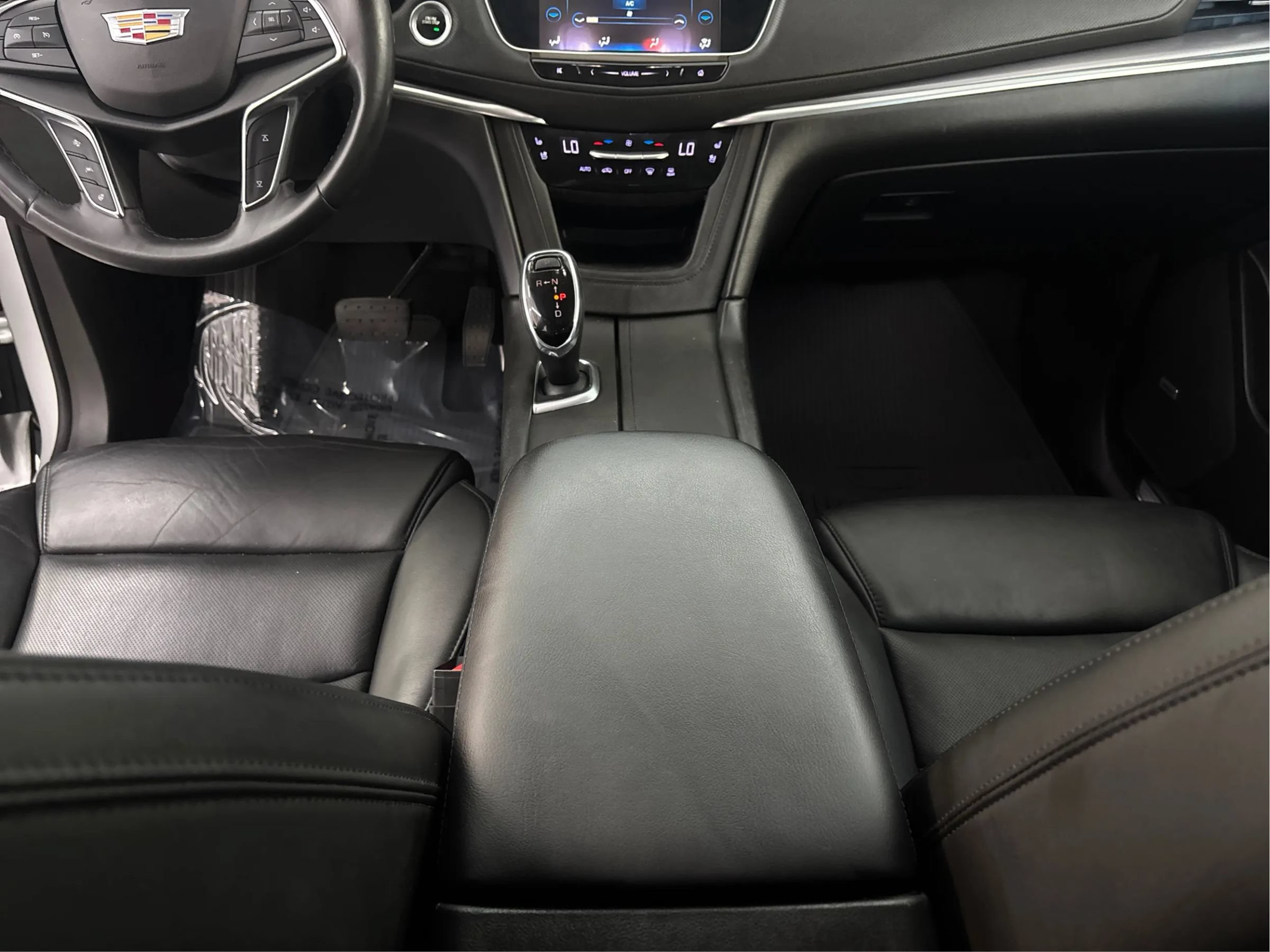 Used 2018 Cadillac XT5 Premium Luxury AWD/4WD image 22