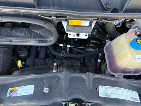 Used 2023 RAM ProMaster 3500 FWD image 10