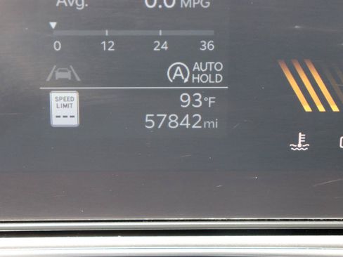 Used 2024 Kia Sorento S FWD image 31