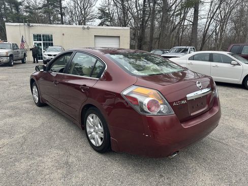 Used 2010 Nissan Altima 2.5 S FWD image 8