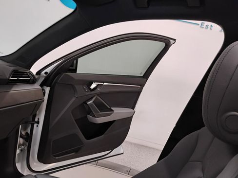 Used 2023 Audi Q3 2.0T Premium Plus w/ Premium Plus Package image 37