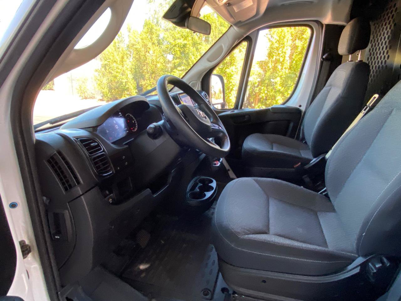 Used 2025 RAM ProMaster 2500 w/ U-Haul Equipment Group FWD image 27