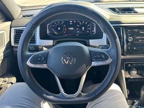 Used 2023 Volkswagen Atlas Cross Sport SE AWD/4WD image 14