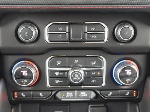 Used 2021 Chevrolet Tahoe RST image 28