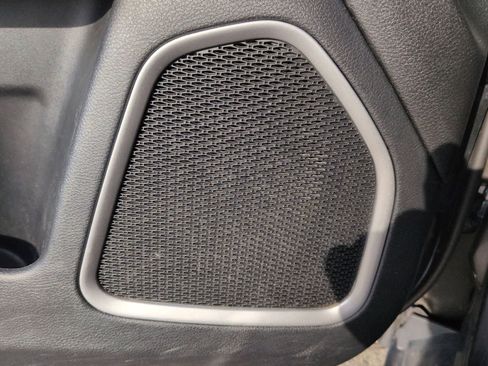 Certified 2021 Jeep Compass Latitude image 29