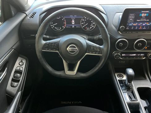Used 2021 Nissan Sentra SV FWD image 16