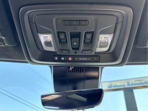 Used 2026 GMC Sierra 2500 Denali Ultimate AWD/4WD image 23