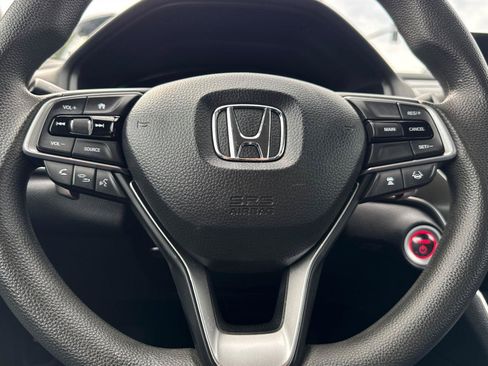 Used 2019 Honda Accord Hybrid image 24