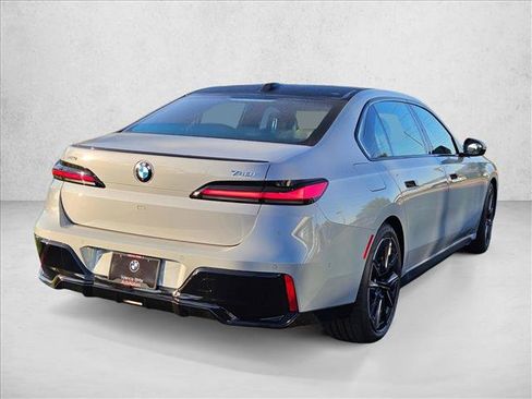 New 2026 BMW 740i xDrive image 2