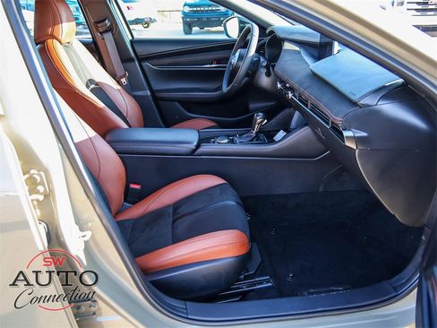 Used 2024 MAZDA MAZDA3 s image 17