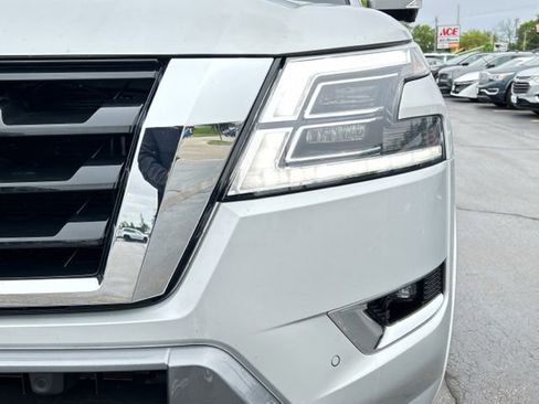 Used 2023 Nissan Armada SL w/ Cargo Package AWD/4WD image 15