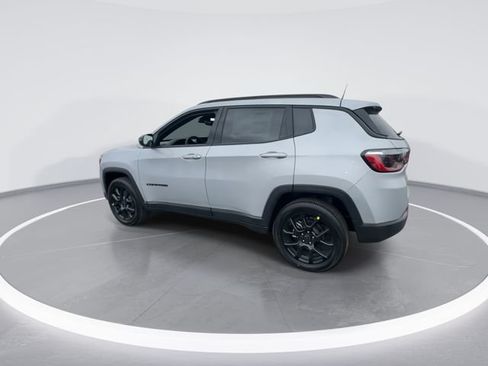 New 2026 Jeep Compass Latitude AWD/4WD image 6