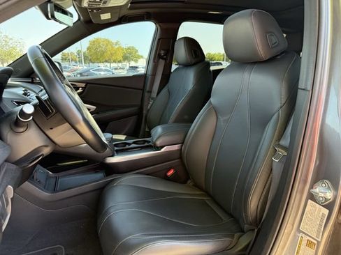 Used 2025 Acura RDX SH-AWD image 25