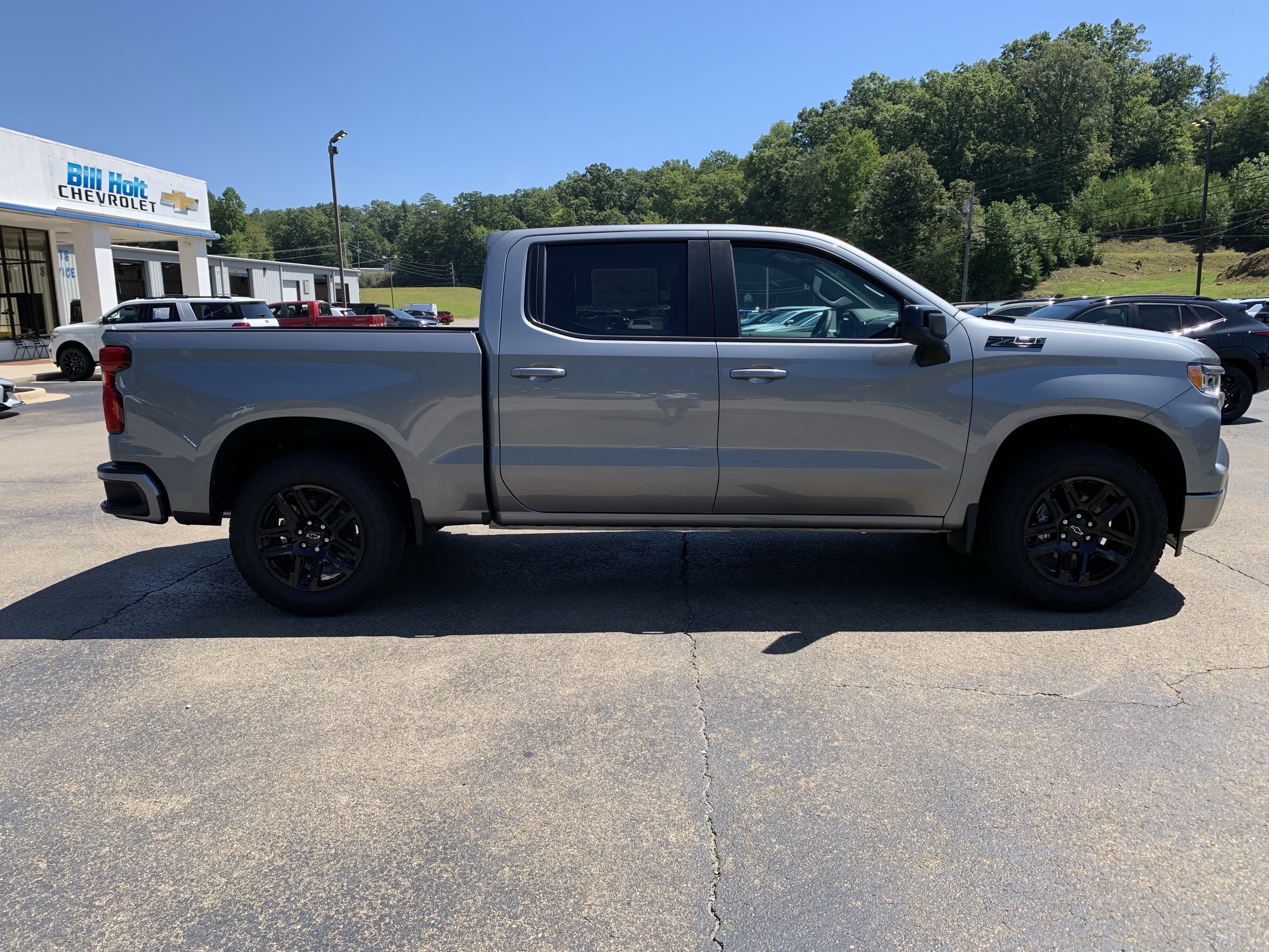 New 2026 Chevrolet Silverado 1500 RST w/ Z71 Off-Road Package AWD/4WD image 4