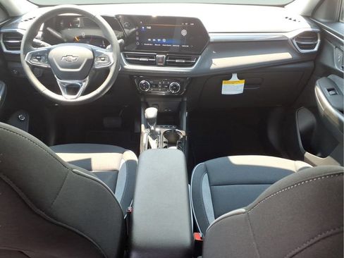 New 2026 Chevrolet TrailBlazer LT w/ Convenience Package FWD image 6