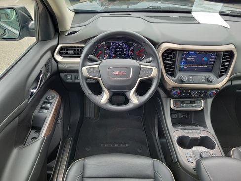Used 2022 GMC Acadia Denali w/ Denali Ultimate Package AWD/4WD image 11