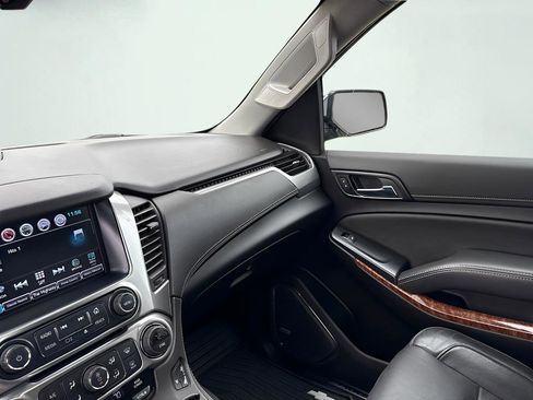 Used 2019 Chevrolet Tahoe Premier AWD/4WD image 45