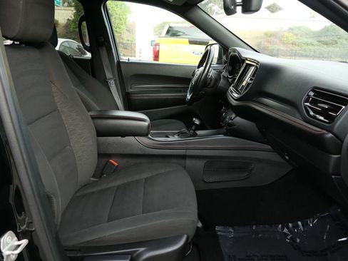 Used 2023 Dodge Durango GT image 29