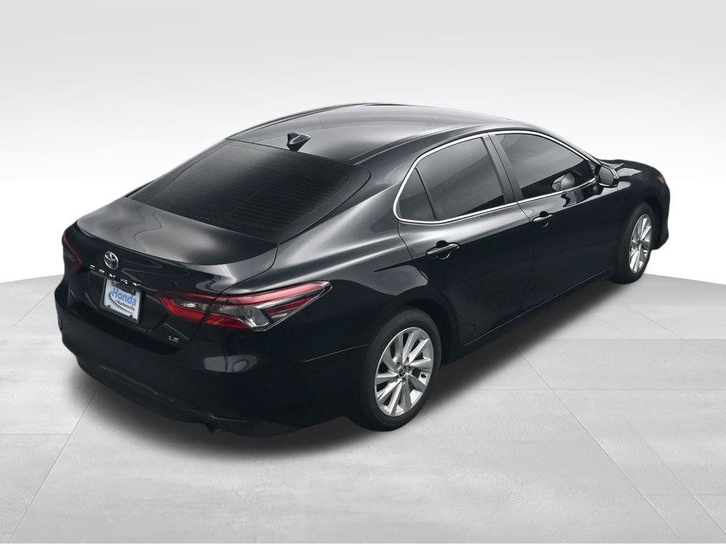 Used 2024 Toyota Camry LE FWD image 33