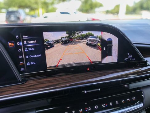 Used 2023 Cadillac Escalade Sport Platinum RWD image 17