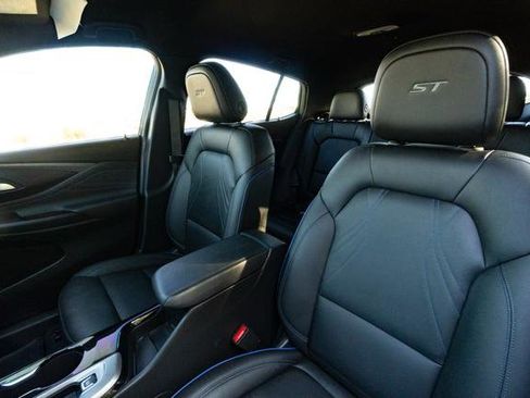 Used 2024 Buick Envista Sport Touring w/ Convenience I Package image 20