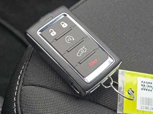 New 2025 Jeep Grand Cherokee L Laredo w/ Luxury Tech Group I image 33