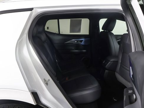 Used 2024 Chevrolet Equinox EV LT image 31