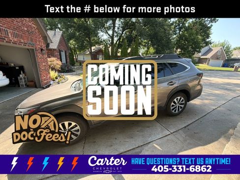 Used 2024 Subaru Outback Premium AWD/4WD image 1