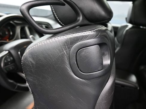 Used 2016 Dodge Challenger SRT Hellcat RWD image 29