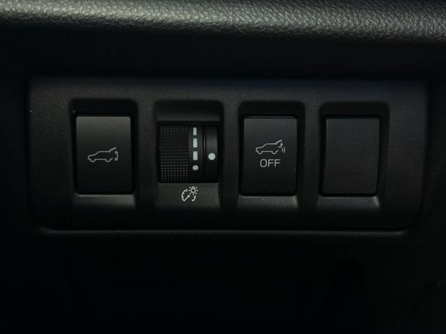Used 2022 Subaru Outback Limited AWD/4WD image 30