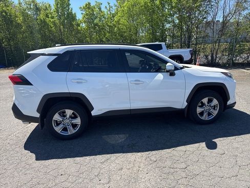Used 2023 Toyota RAV4 XLE image 8