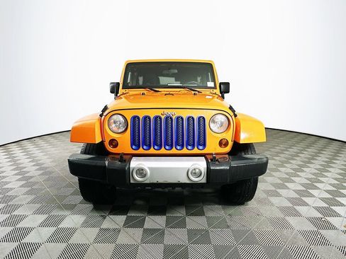 Used 2012 Jeep Wrangler Unlimited Sahara w/ Connectivity Group image 4