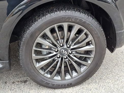 Used 2024 INFINITI QX80 Sensory image 8