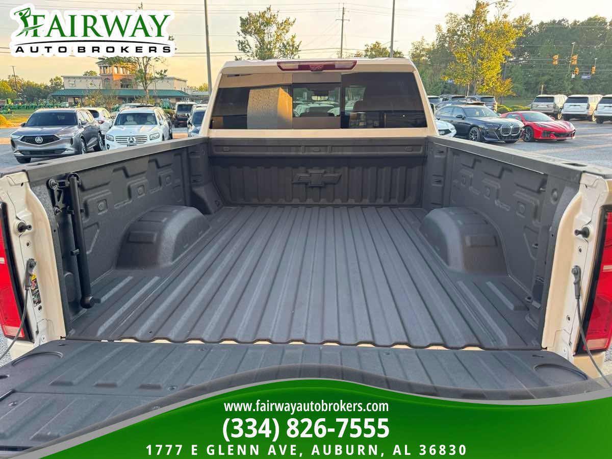 Used 2025 Chevrolet Silverado 2500 High Country w/ Technology Package AWD/4WD image 27