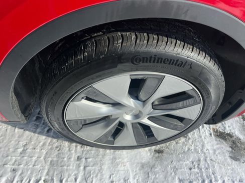 Used 2022 Tesla Model Y Long Range image 15