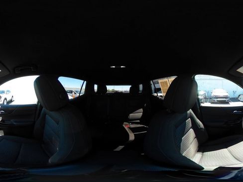 Used 2025 Chevrolet Equinox LT FWD image 37