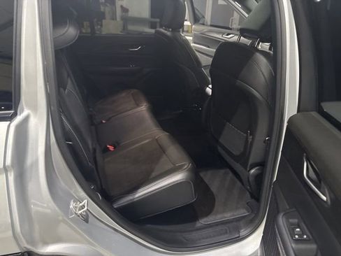 Used 2024 Jeep Grand Cherokee Altitude AWD/4WD image 35