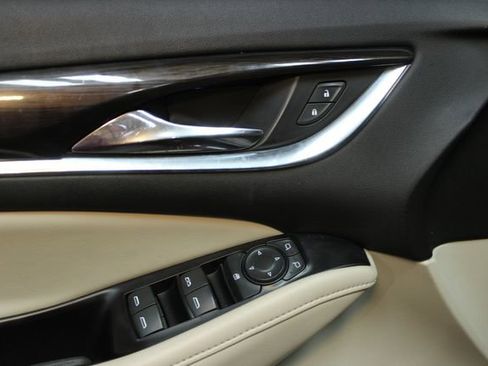 Used 2018 Buick Enclave Essence w/ Experience Buick Package AWD/4WD image 19