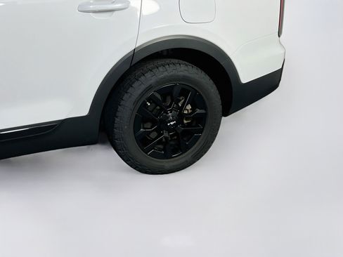 Used 2024 Kia Telluride SX X-Pro AWD/4WD image 32
