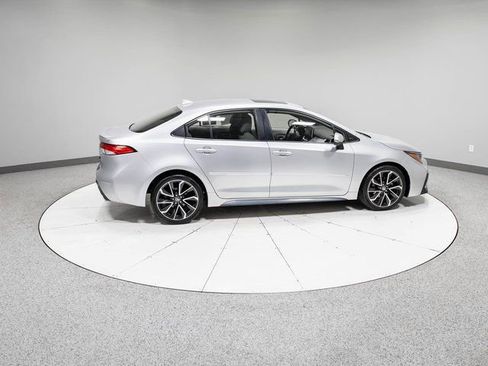 Used 2020 Toyota Corolla SE w/ SE Premium Package image 26