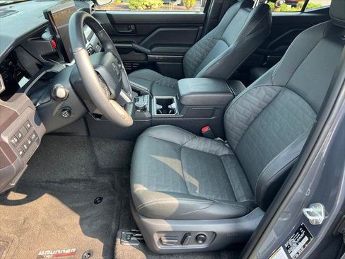 Certified 2026 Toyota 4Runner TRD Off-Road Premium w/ Tow Technology Package AWD/4WD image 13