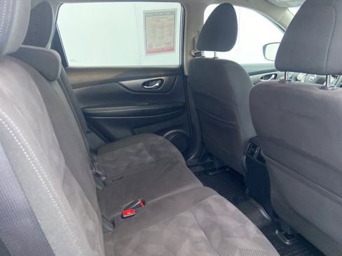 Used 2015 Nissan Rogue SV image 7