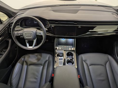 Used 2022 Audi Q7 Premium Plus image 13