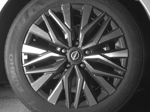 Used 2025 Nissan Altima 2.5 SV image 13