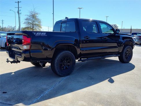 Used 2023 Toyota Tacoma SR image 8