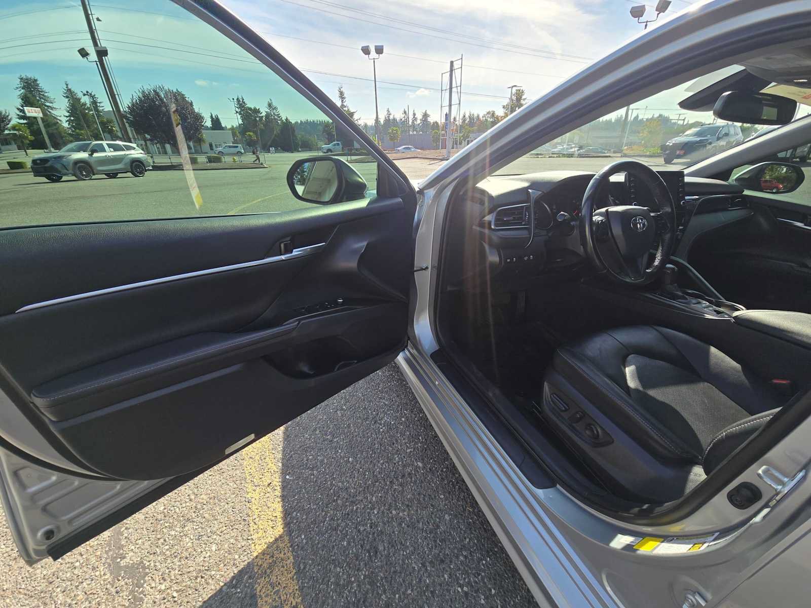 Used 2021 Toyota Camry XSE FWD image 20