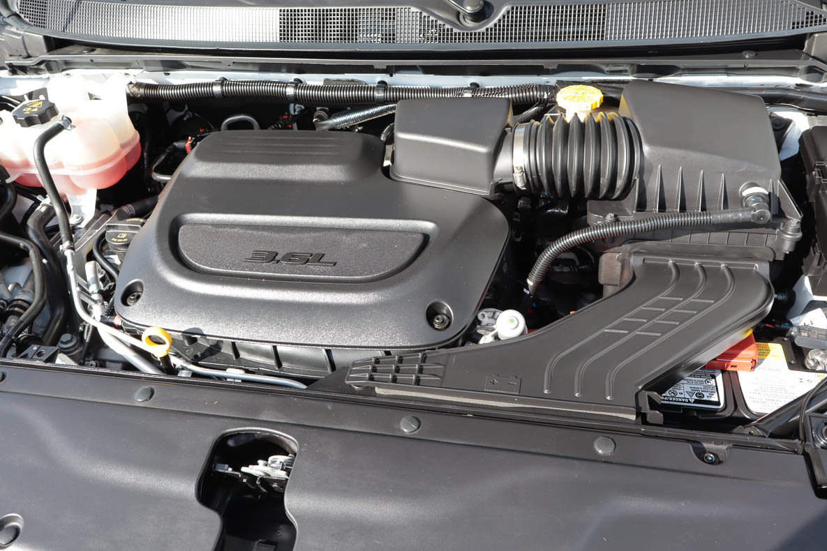 Used 2026 Chrysler Pacifica Select FWD image 18