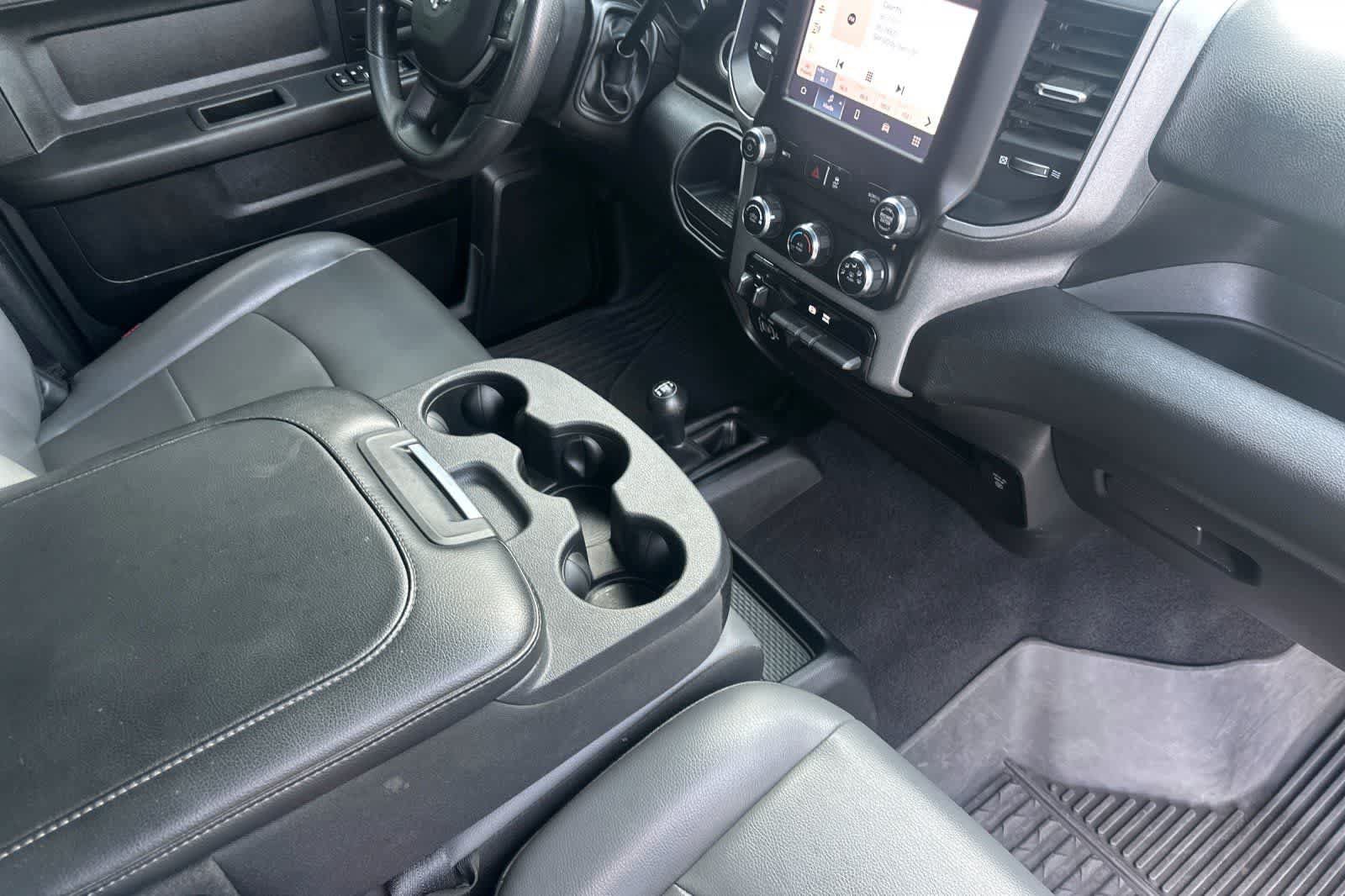 Used 2024 RAM 2500 Tradesman w/ Chrome Appearance Group AWD/4WD image 16