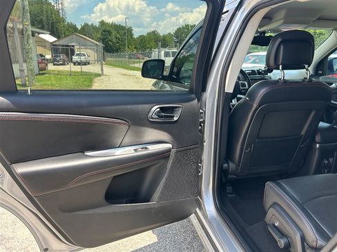 Used 2017 Dodge Journey GT FWD image 30